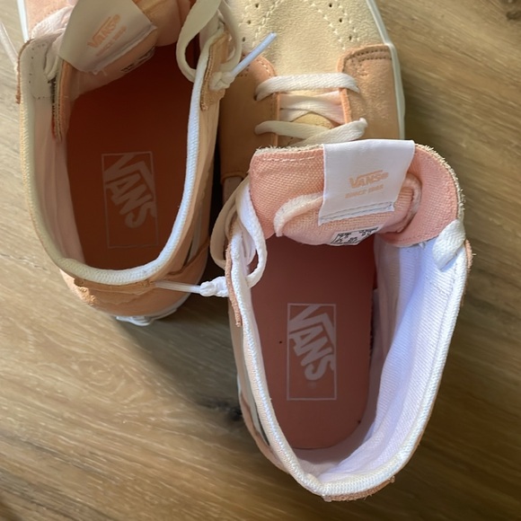 Platform vans - Picture 4 of 8